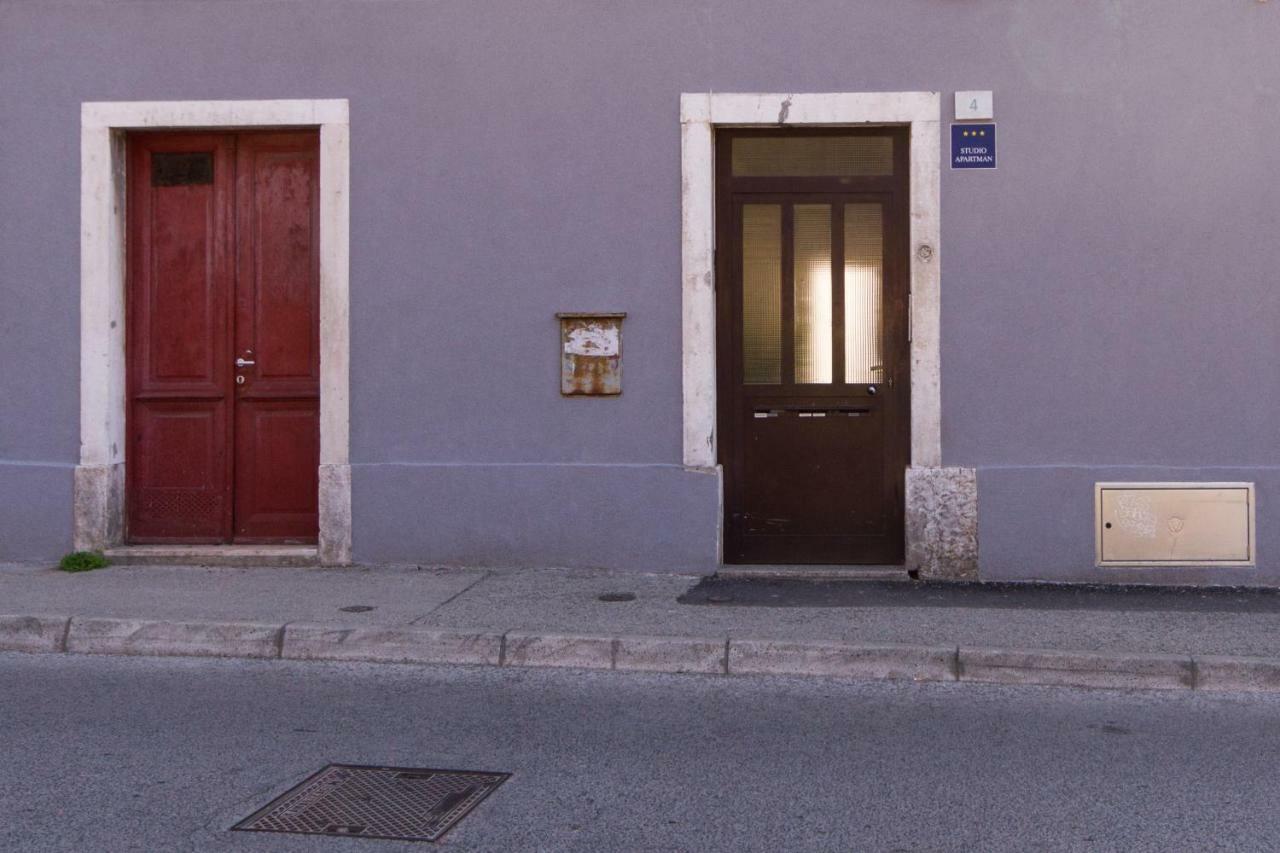 Ferienwohnung Apartman Punta Vilma Pula Exterior foto
