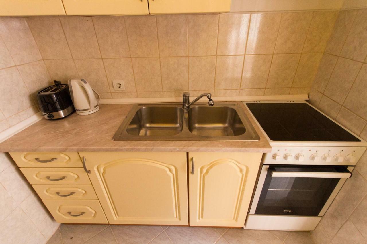 Ferienwohnung Apartman Punta Vilma Pula Exterior foto